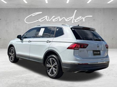 Used 2018 Volkswagen Tiguan SEL FWD image 17