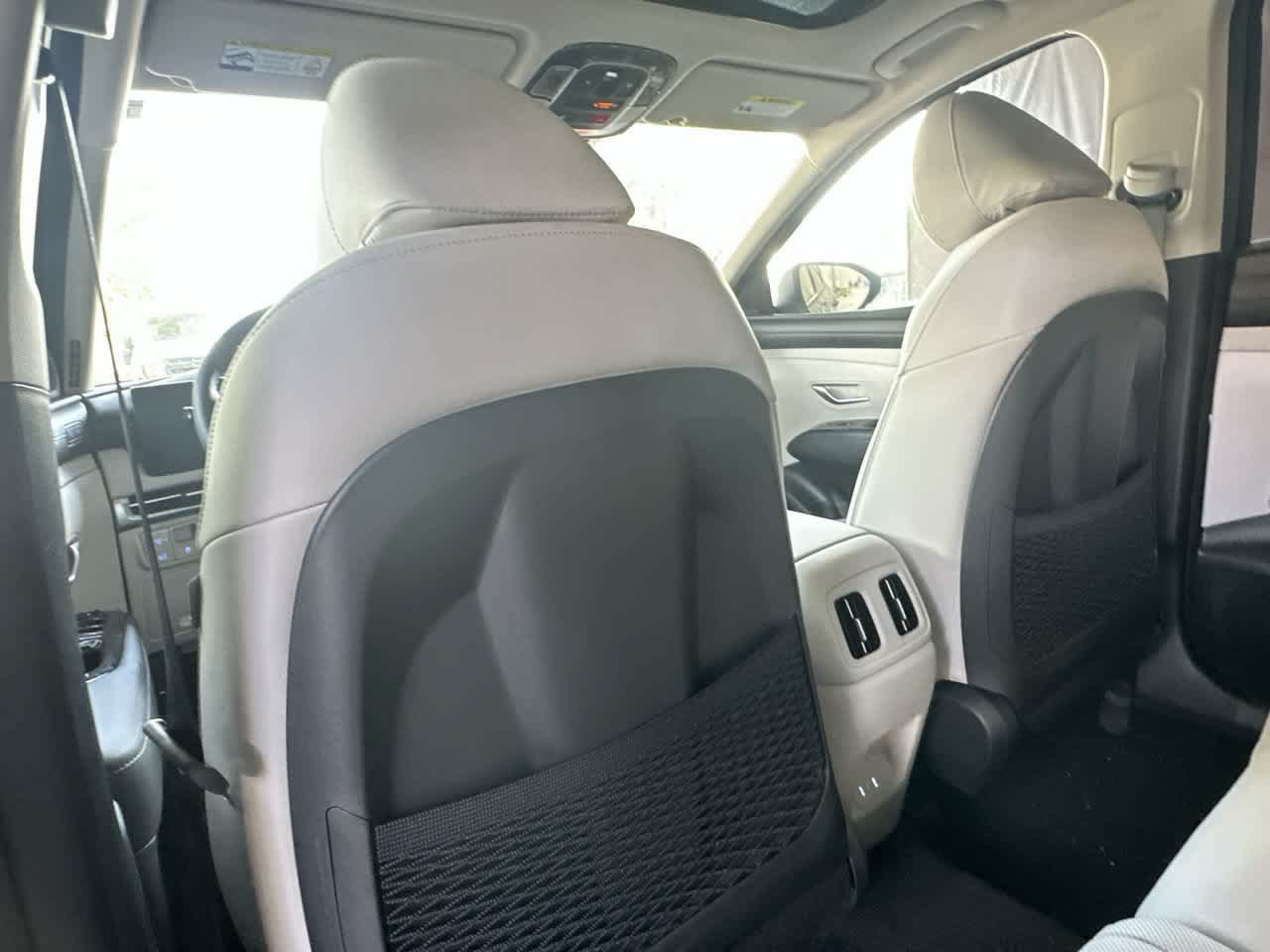 New 2026 Hyundai Tucson Limited FWD image 23