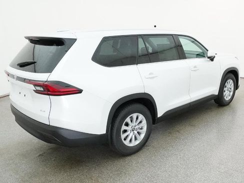 New 2026 Toyota Grand Highlander AWD Hybrid image 13