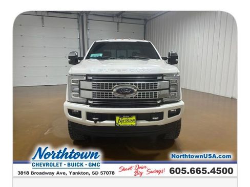 Used 2018 Ford F350 Platinum w/ Platinum Ultimate Package AWD/4WD image 9