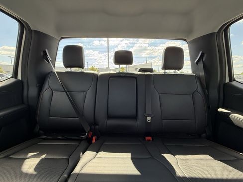 New 2026 Ford F250 Lariat w/ Black Appearance Package image 28