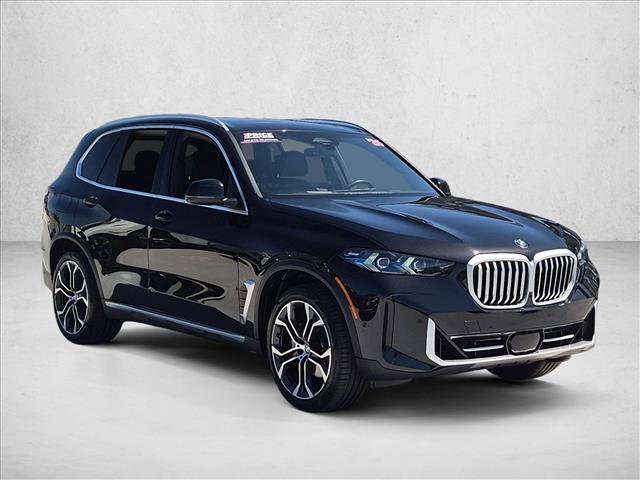 Used 2026 BMW X5 sDrive40i w/ Climate Comfort Package RWD image 3