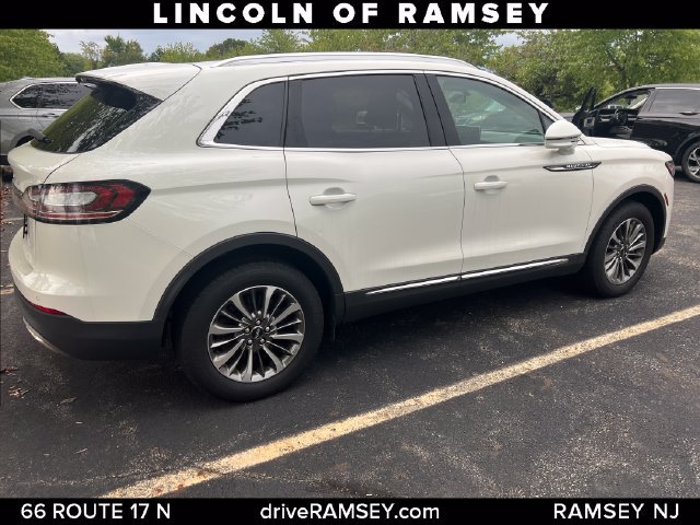 Certified 2023 Lincoln Nautilus AWD w/ Premium Package image 7