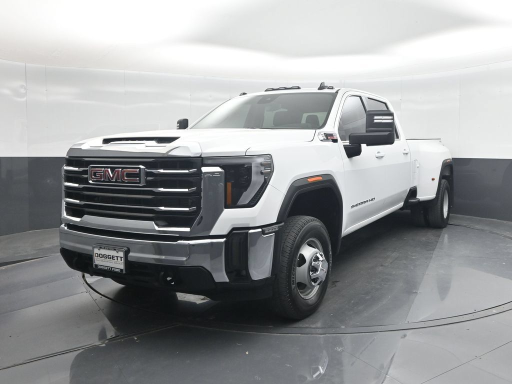 Used 2025 GMC Sierra 3500 SLE AWD/4WD image 1