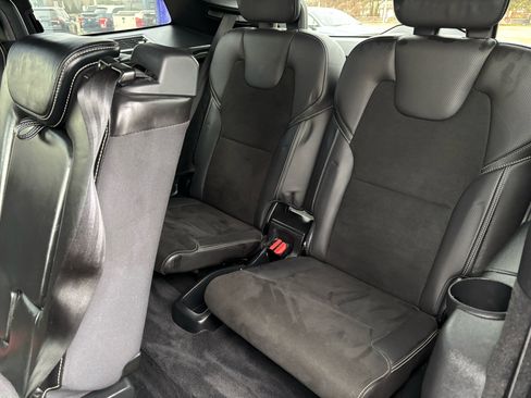 Used 2016 Volvo XC90 T6 R-Design w/ Convenience Package image 11