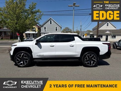 Used 2024 Chevrolet Silverado EV RST AWD/4WD image 1