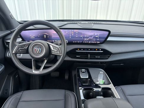 Used 2025 Buick Enclave Preferred image 27