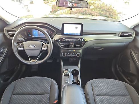 Used 2024 Ford Escape Active AWD/4WD image 9
