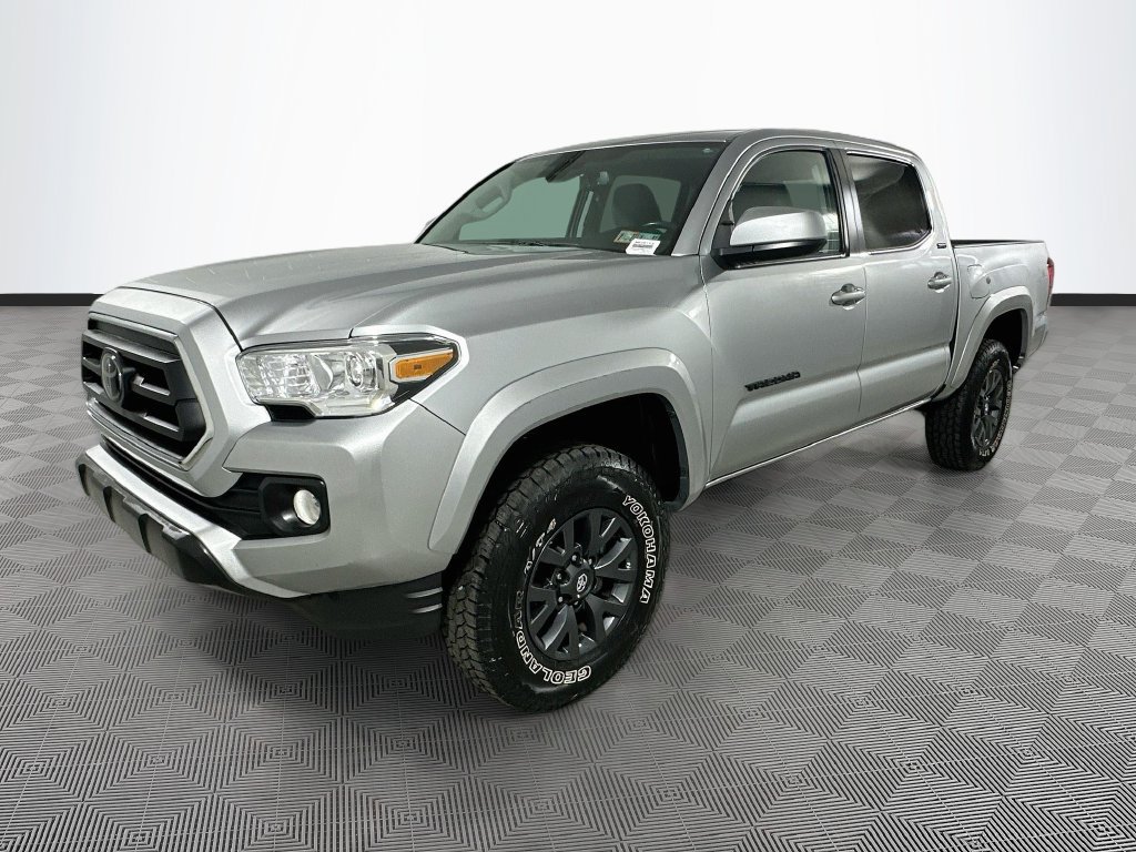 Certified 2023 Toyota Tacoma SR5 w/ Black Out Package (TMS) AWD/4WD image 3