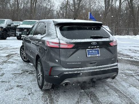Certified 2023 Ford Edge Titanium w/ Class II Trailer Tow Package image 5