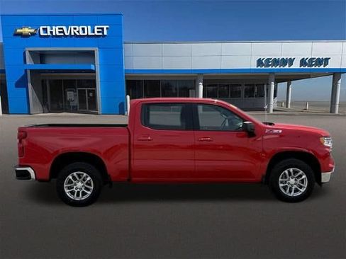 Certified 2022 Chevrolet Silverado 1500 LT AWD/4WD image 4