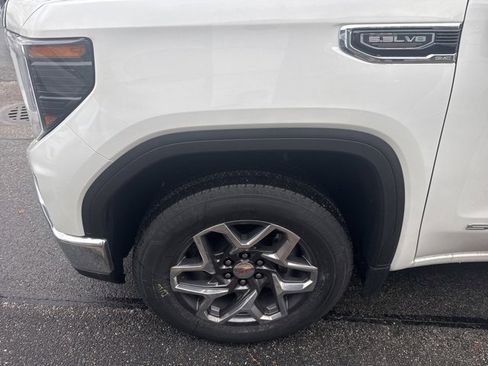 New 2026 GMC Sierra 1500 SLE w/ Preferred Package image 4