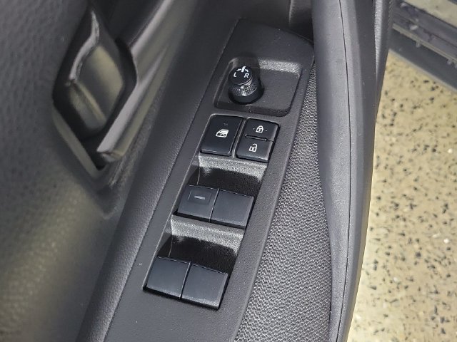 Used 2025 Toyota Corolla LE FWD image 22