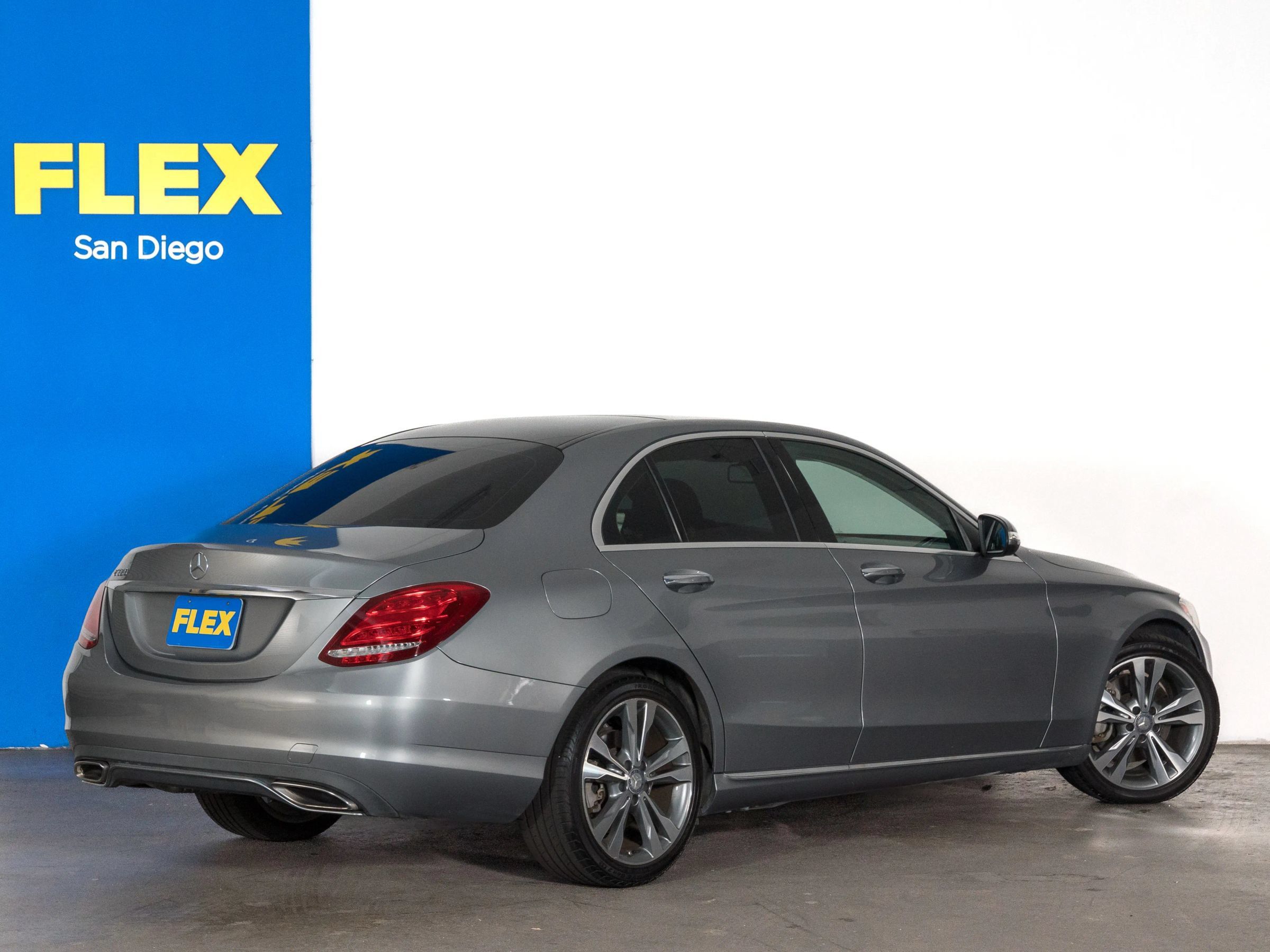 Used 2015 Mercedes-Benz C 300 Sedan image 5