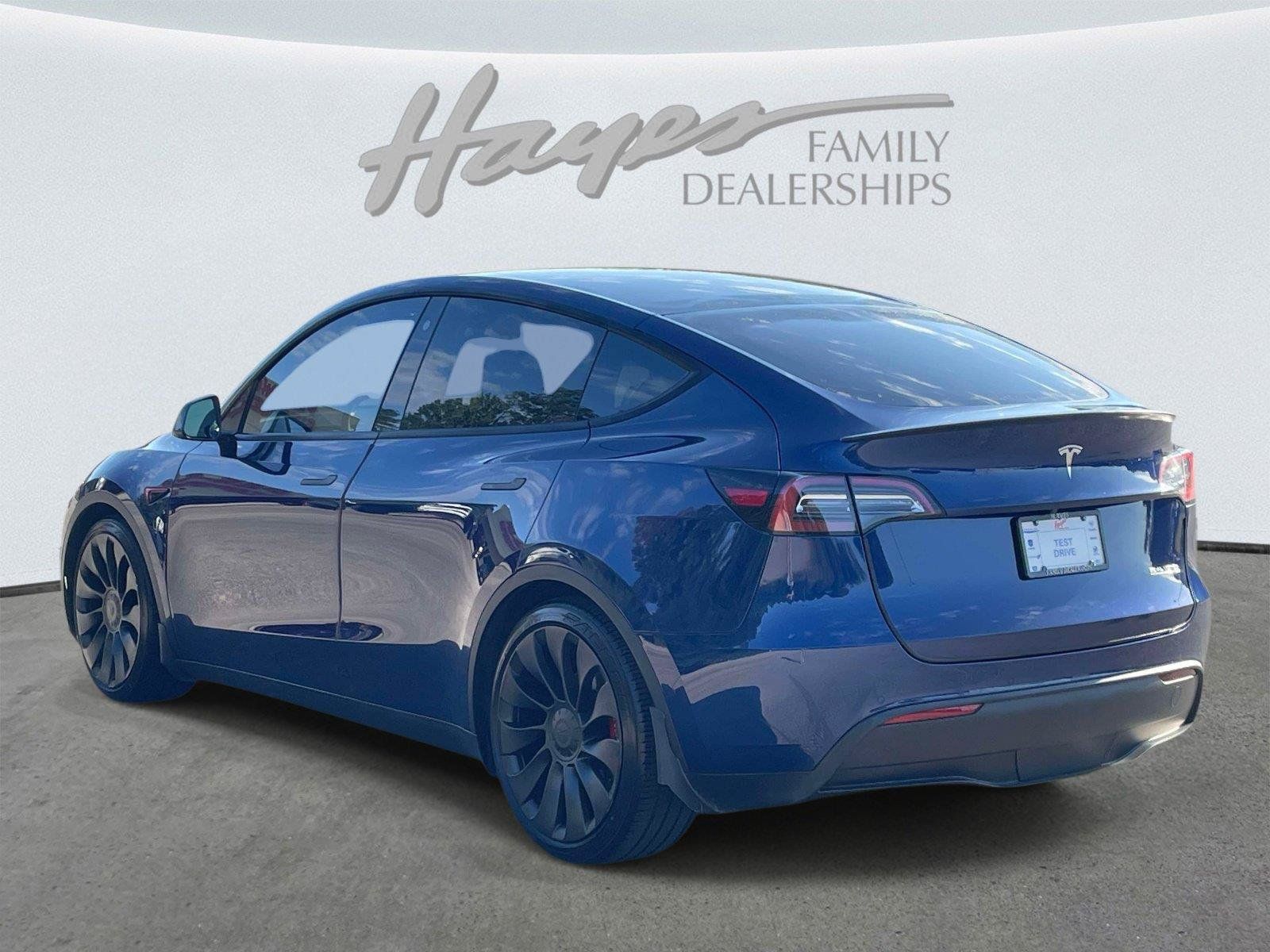Used 2022 Tesla Model Y Performance AWD/4WD image 5