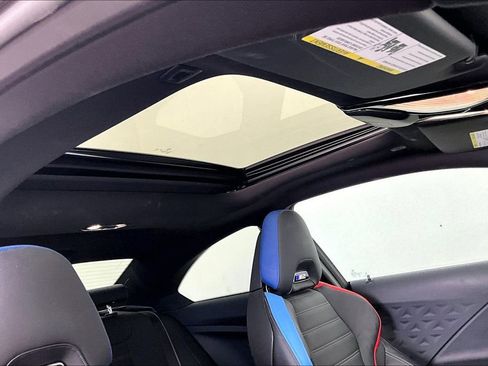 Used 2024 BMW M2 w/ Lighting Package image 20