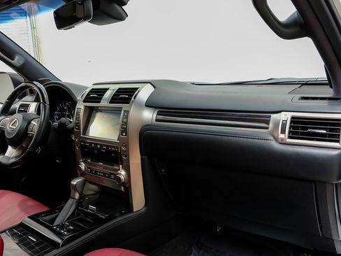 Used 2021 Lexus GX 460 Premium w/ Premium Plus Package image 11