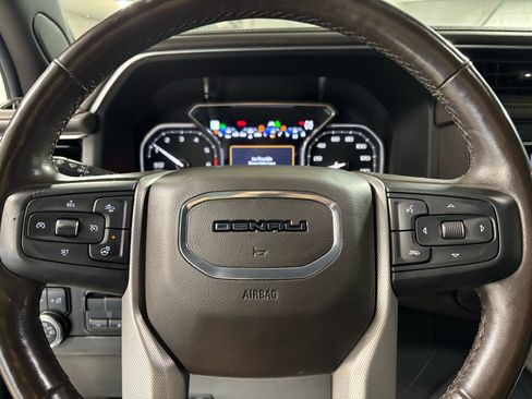 Used 2021 GMC Yukon XL Denali w/ Denali Premium Package image 29