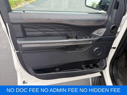 Used 2024 Ford Expedition Max Platinum AWD/4WD image 12