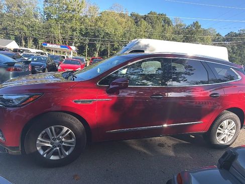 Used 2019 Buick Enclave Essence AWD/4WD image 1
