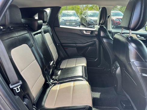 Used 2021 Ford Escape Titanium w/ Titanium Elite Package AWD/4WD image 19