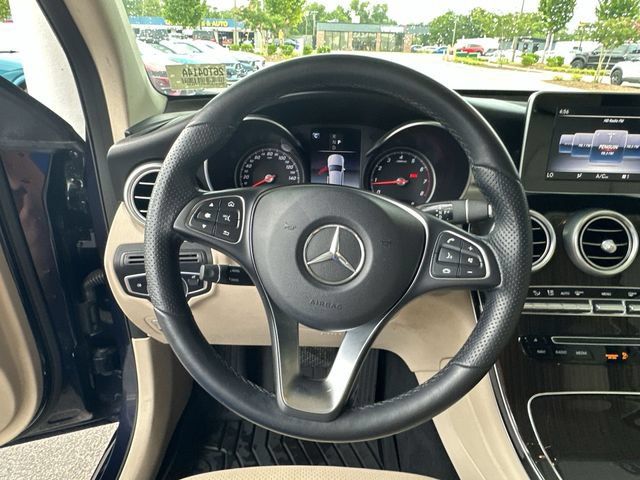 Used 2019 Mercedes-Benz GLC 300 image 14