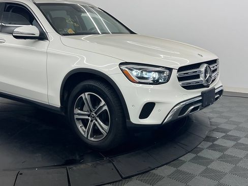 Used 2022 Mercedes-Benz GLC 300 w/ Premium Package Lite image 8