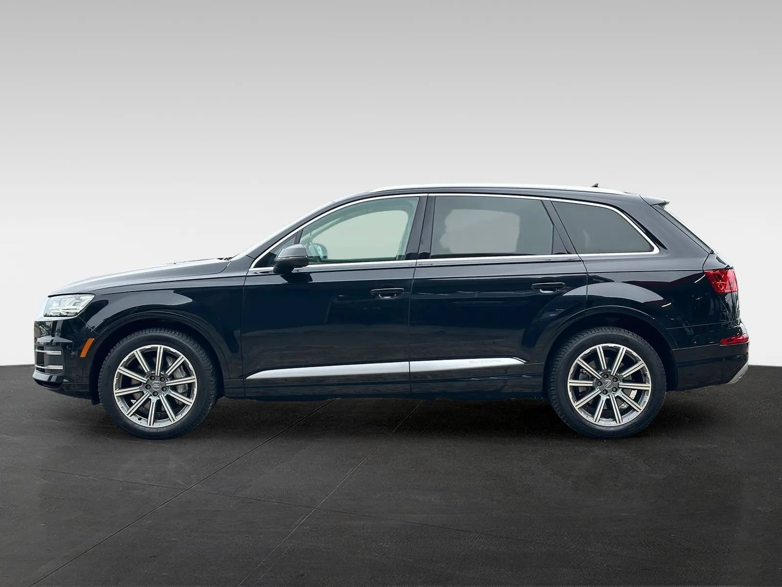 Used 2019 Audi Q7 3.0T Premium Plus AWD/4WD image 4