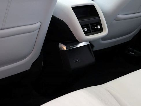 Used 2024 Cadillac Lyriq Luxury w/ LPO, Floor Liner Package AWD/4WD image 28