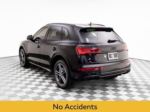 Used 2022 Audi Q5 e Prestige w/ Prestige Package image 3