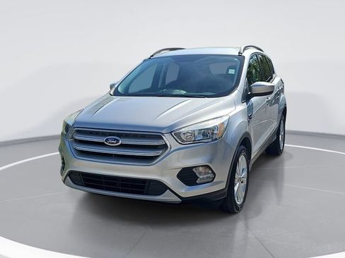Used 2018 Ford Escape SE FWD image 7