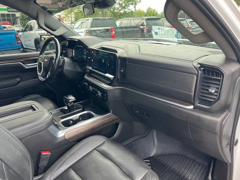 Used 2022 Chevrolet Silverado 1500 LT w/ All Star Edition Plus AWD/4WD image 26
