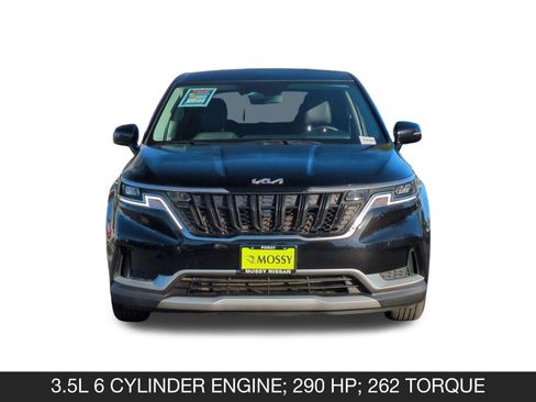 Used 2024 Kia Carnival LX image 4