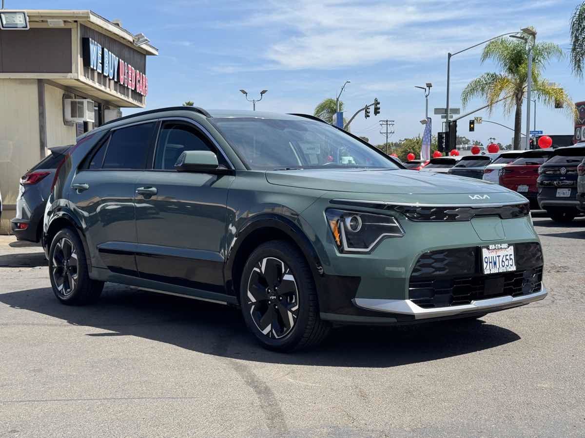 Used 2023 Kia Niro Wind FWD image 5
