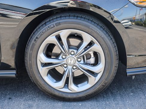Certified 2024 Honda Accord EX image 28