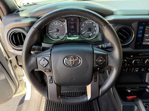 Used 2019 Toyota Tacoma TRD Pro AWD/4WD image 16