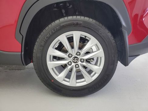 Used 2026 Toyota Corolla Cross LE FWD image 12