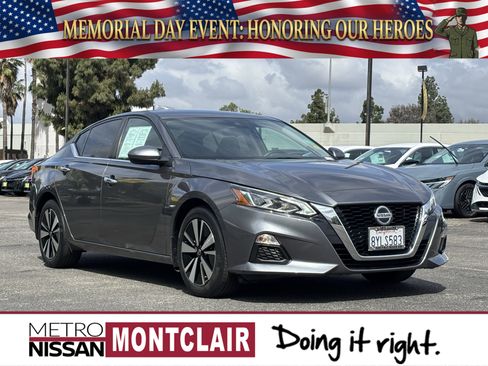 Used 2021 Nissan Altima 2.5 SV FWD image 1