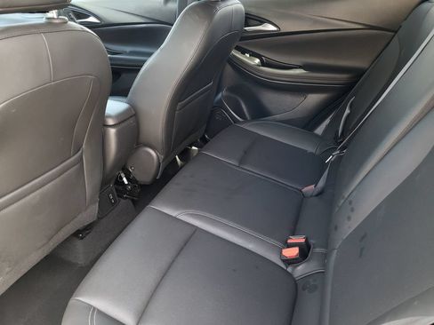 Used 2024 Buick Encore GX Sport Touring FWD image 21