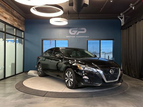 Used 2019 Nissan Altima 2.5 SL AWD/4WD image 1