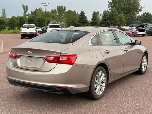 Used 2024 Chevrolet Malibu LT FWD image 6