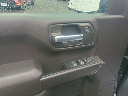 Used 2023 Chevrolet Silverado 1500 Custom AWD/4WD image 10