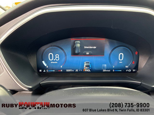 Used 2025 Ford Escape Platinum AWD/4WD image 17