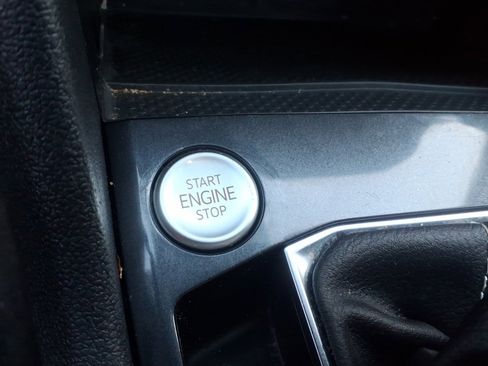 Used 2024 Volkswagen Tiguan SE R-Line image 14