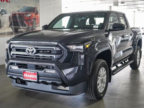 New 2026 Toyota Tacoma SR5 RWD image 3
