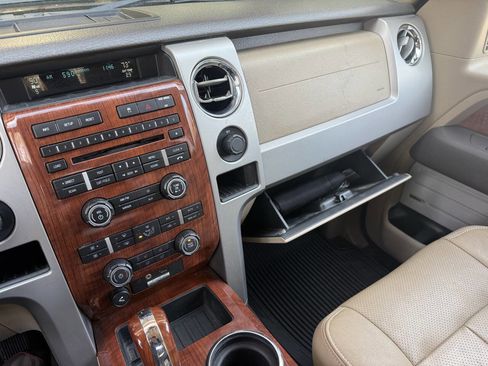 Used 2010 Ford F150 Lariat image 12