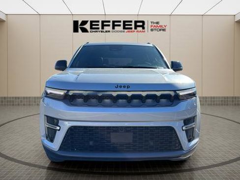 New 2026 Jeep Grand Wagoneer Limited AWD/4WD image 8