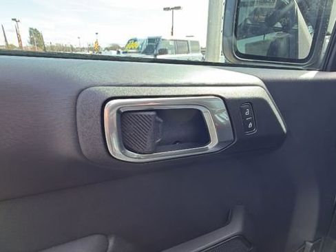 New 2026 Ford Bronco Badlands image 20