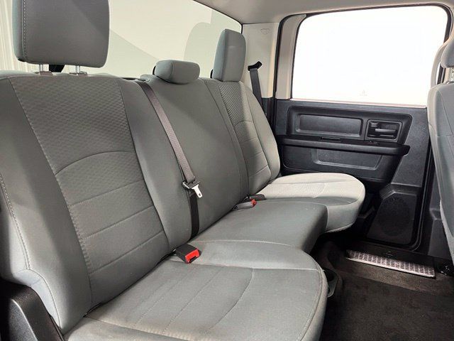 Used 2017 RAM 1500 Express RWD image 13