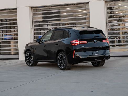 New 2026 BMW X3 xDrive30 w/ Premium Package image 3